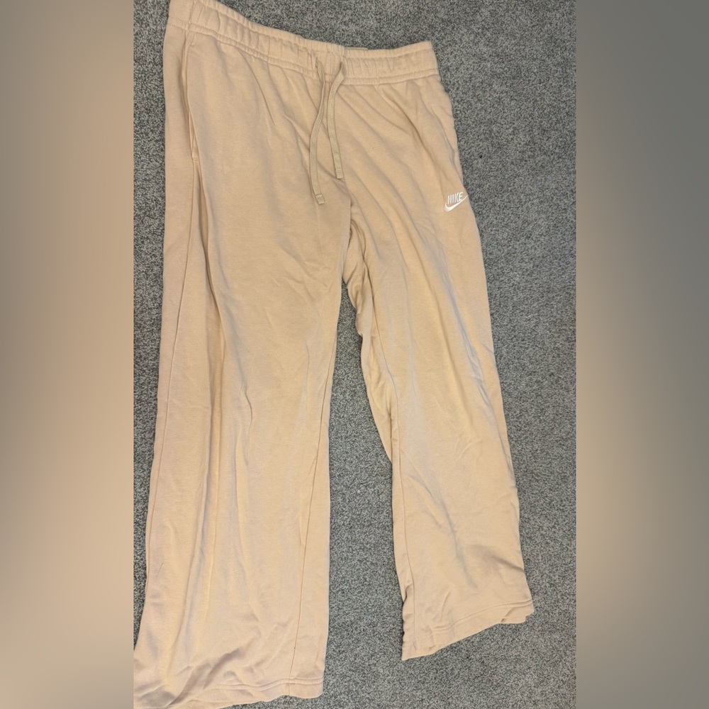 Nike Tan Sweatpants Versatile Comfort